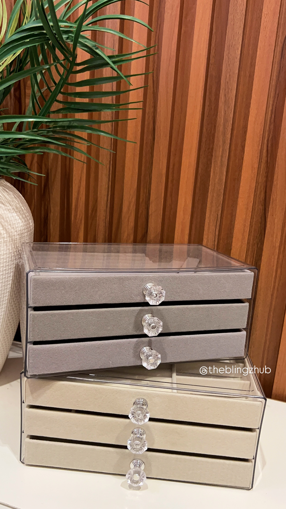 Aryclic 3 step organizer